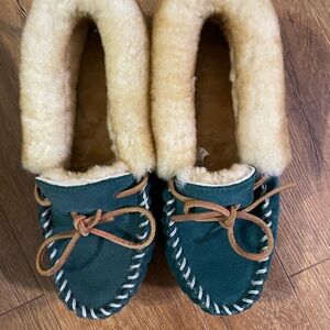 NEW Cozy Green Moccasin HOUSE SHOES 8 womens leather brown fuzzy LL BEAN slipper